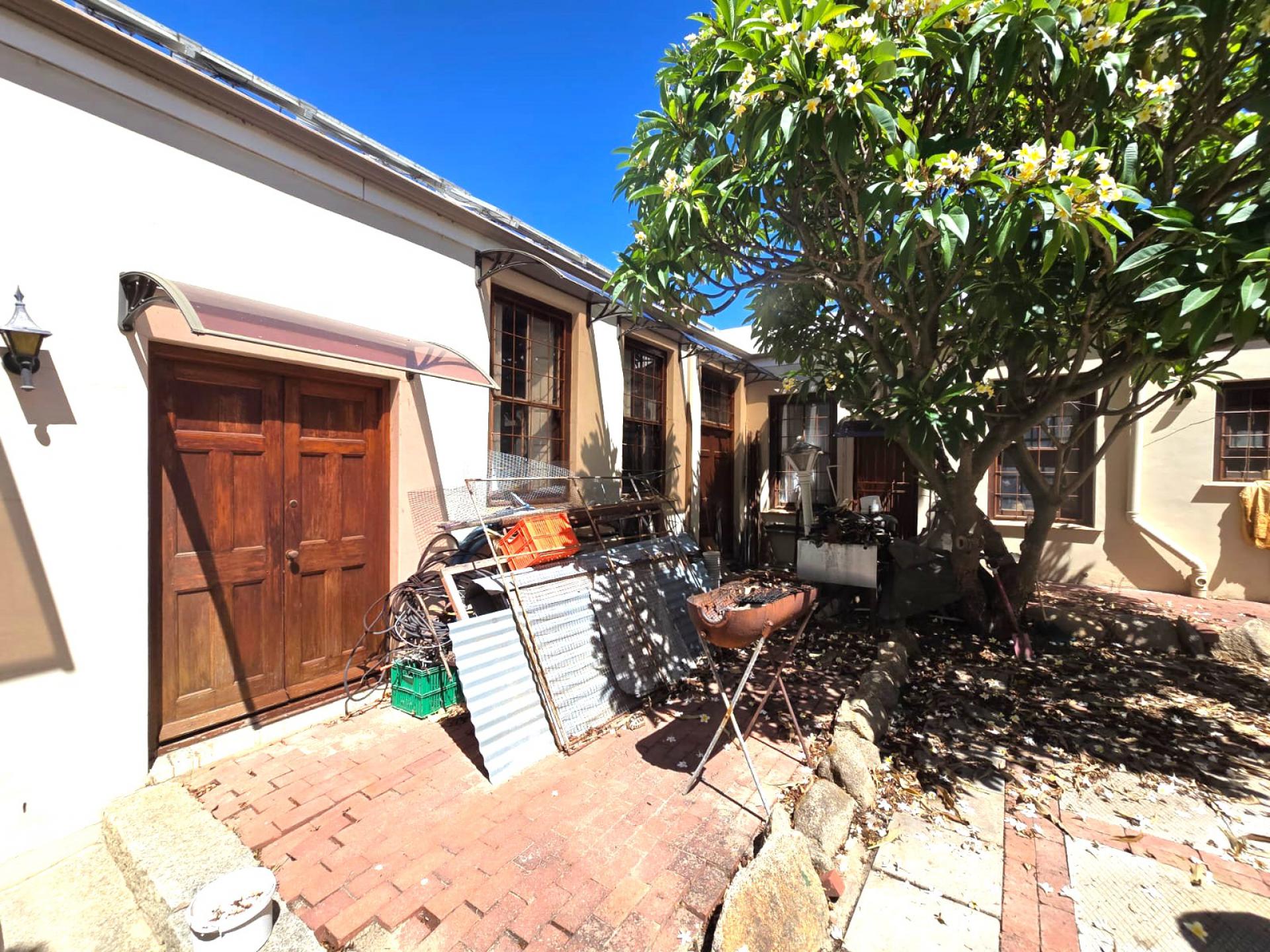  of property in Lemoenkloof