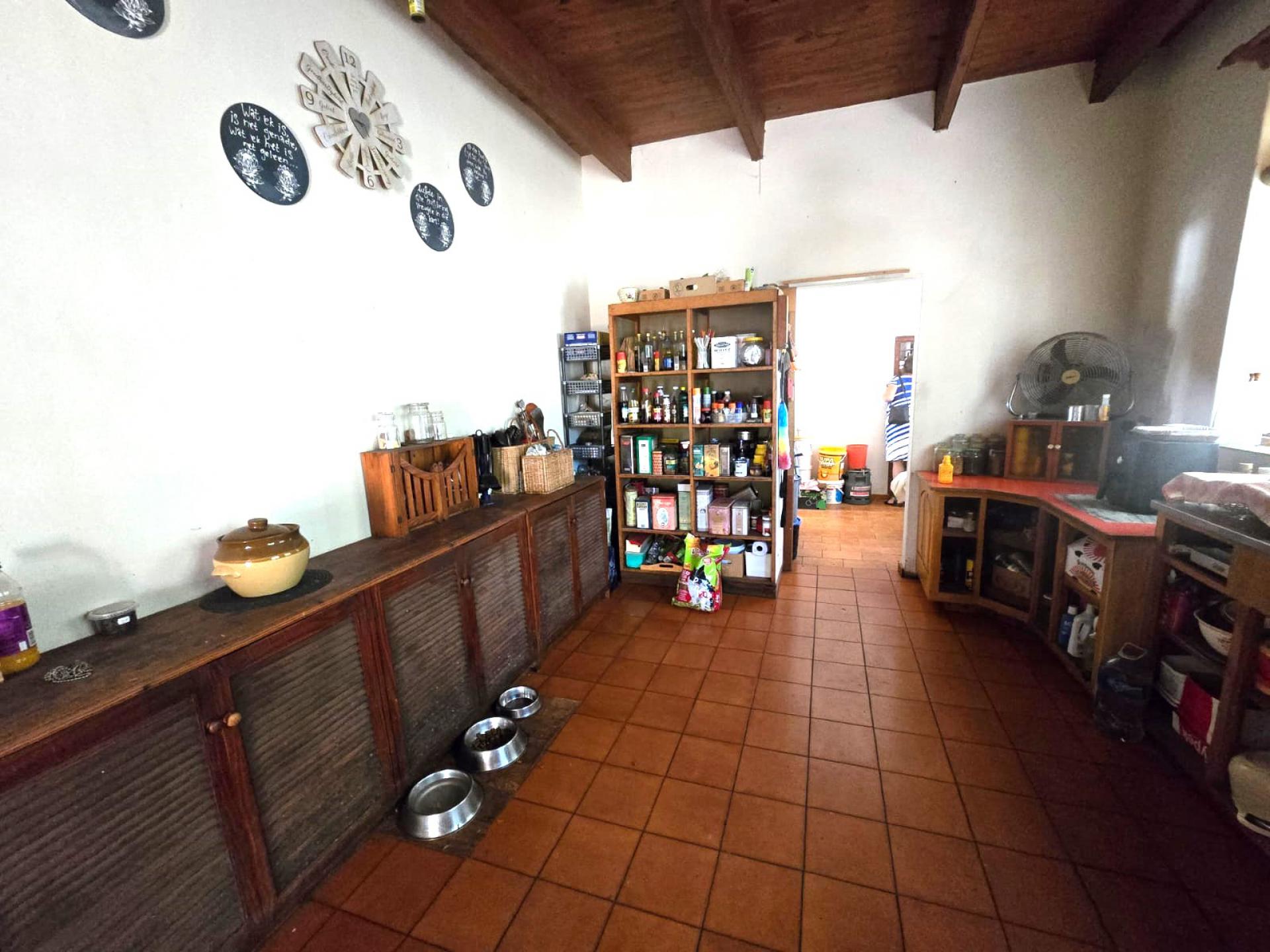  of property in Lemoenkloof