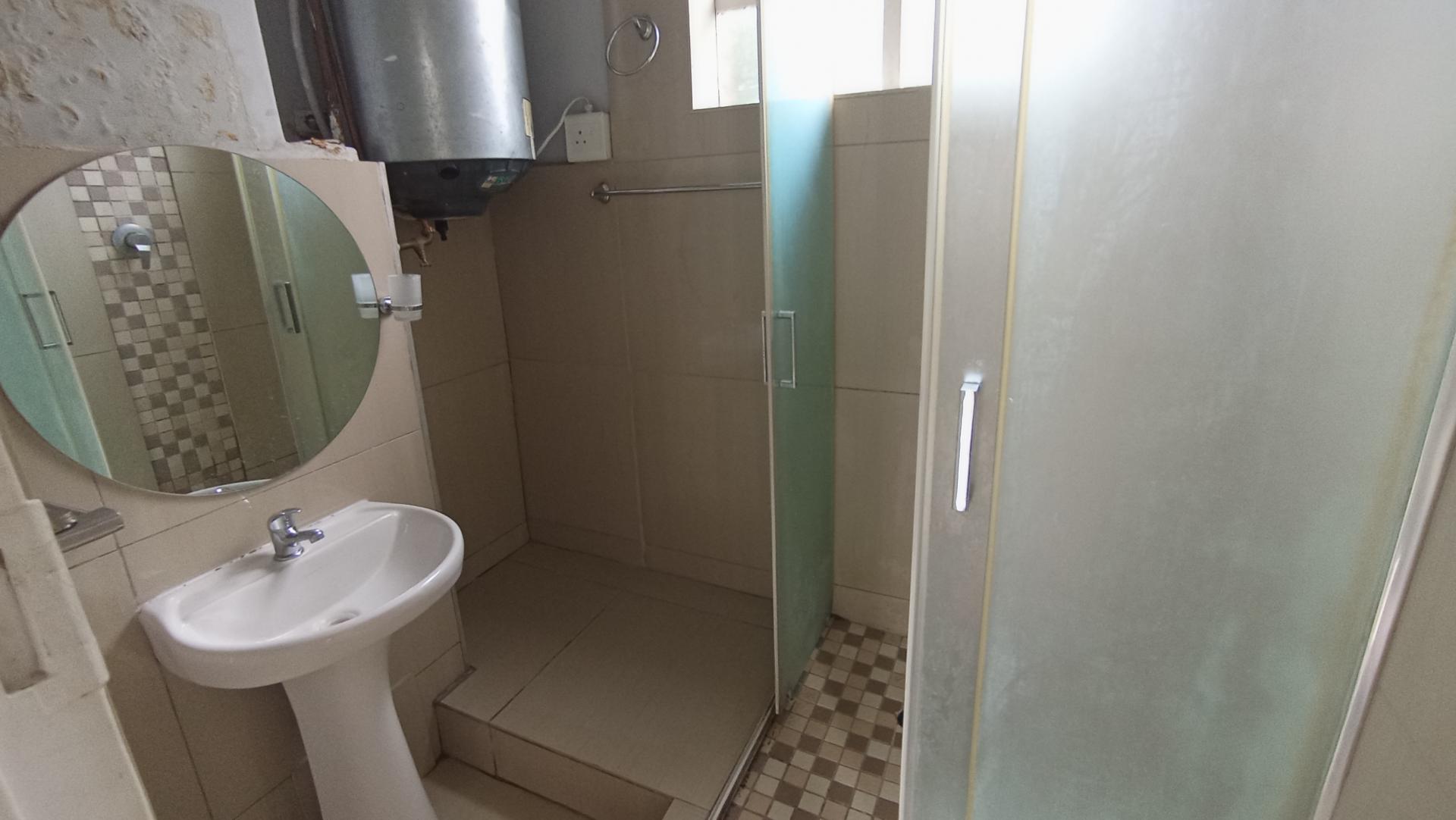 Bathroom 1 - 4 square meters of property in Durban Central