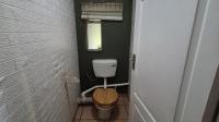 Bathroom 1 of property in Piet Retief