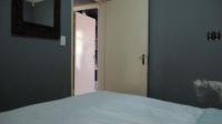 Bed Room 1 - 9 square meters of property in Sonneglans