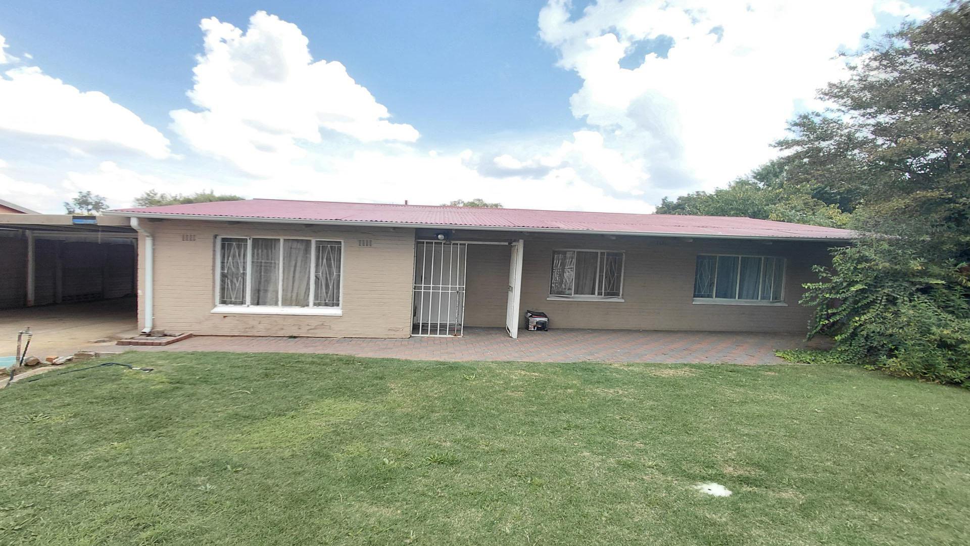 Front View of property in Sasolburg