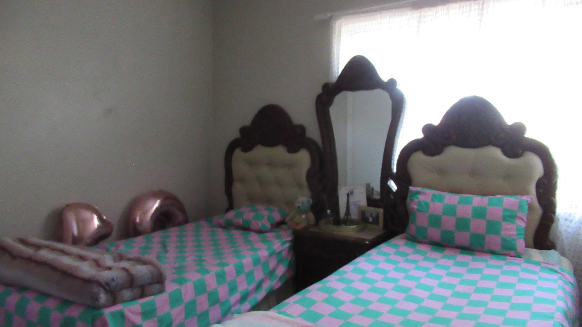 Bed Room 3 - 10 square meters of property in Sasolburg