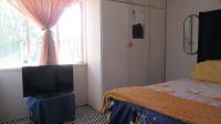 Bed Room 1 - 11 square meters of property in Sasolburg