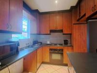  of property in Die Hoewes