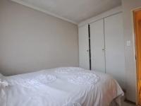  of property in Die Hoewes