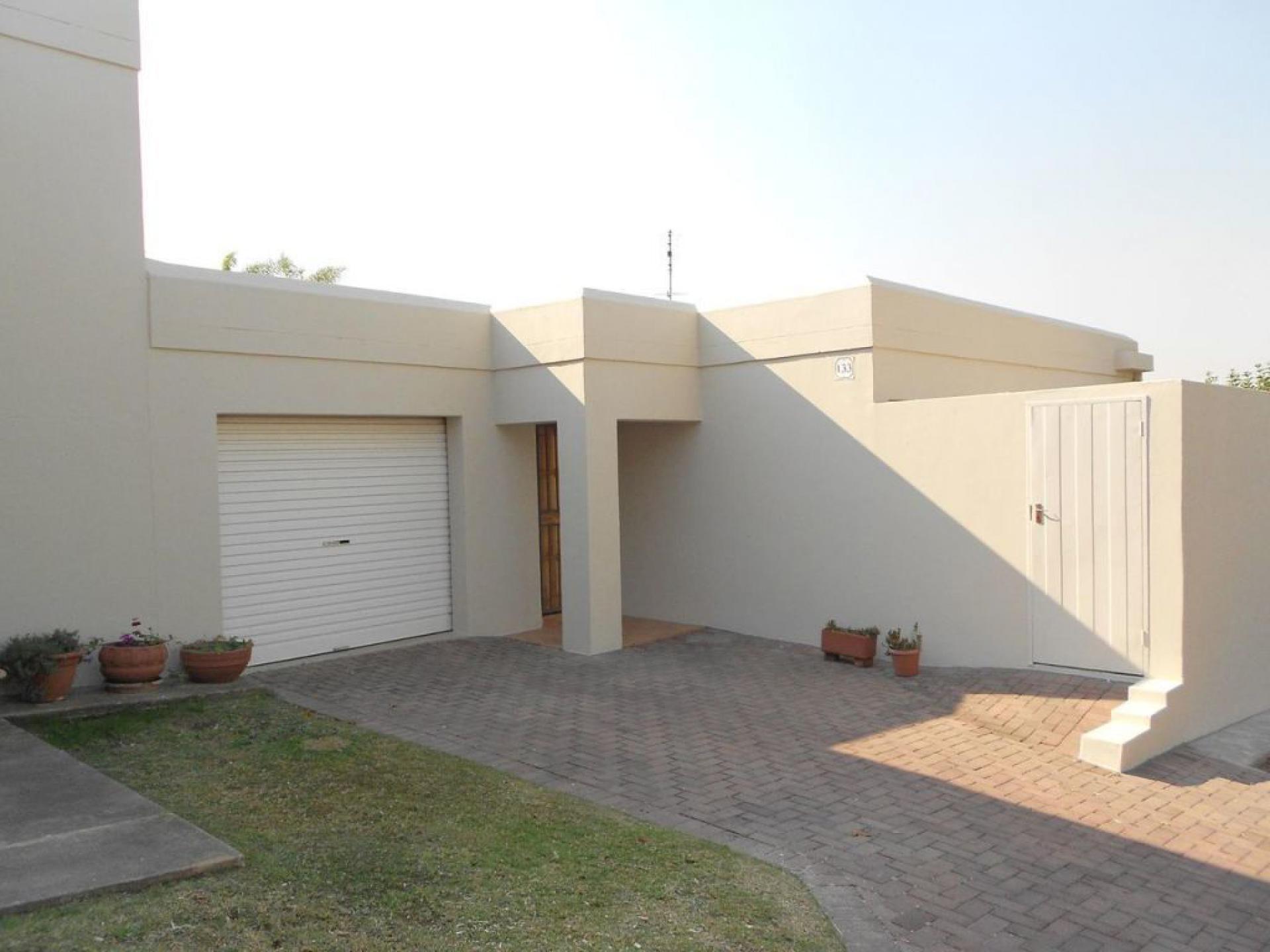  of property in Rietvalleirand