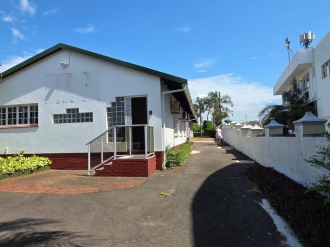 Commercial to Rent in Bluff - Property to rent - MR708330