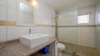 Bathroom 1 of property in Shakas Rock
