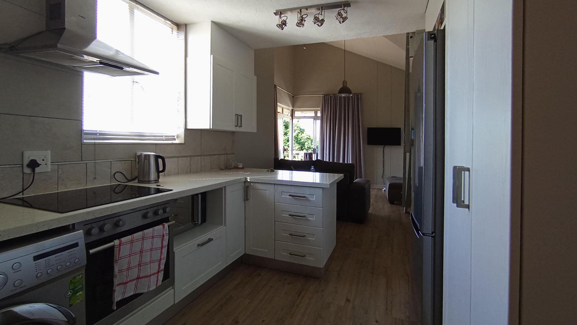 Kitchen - 13 square meters of property in Hillcrest