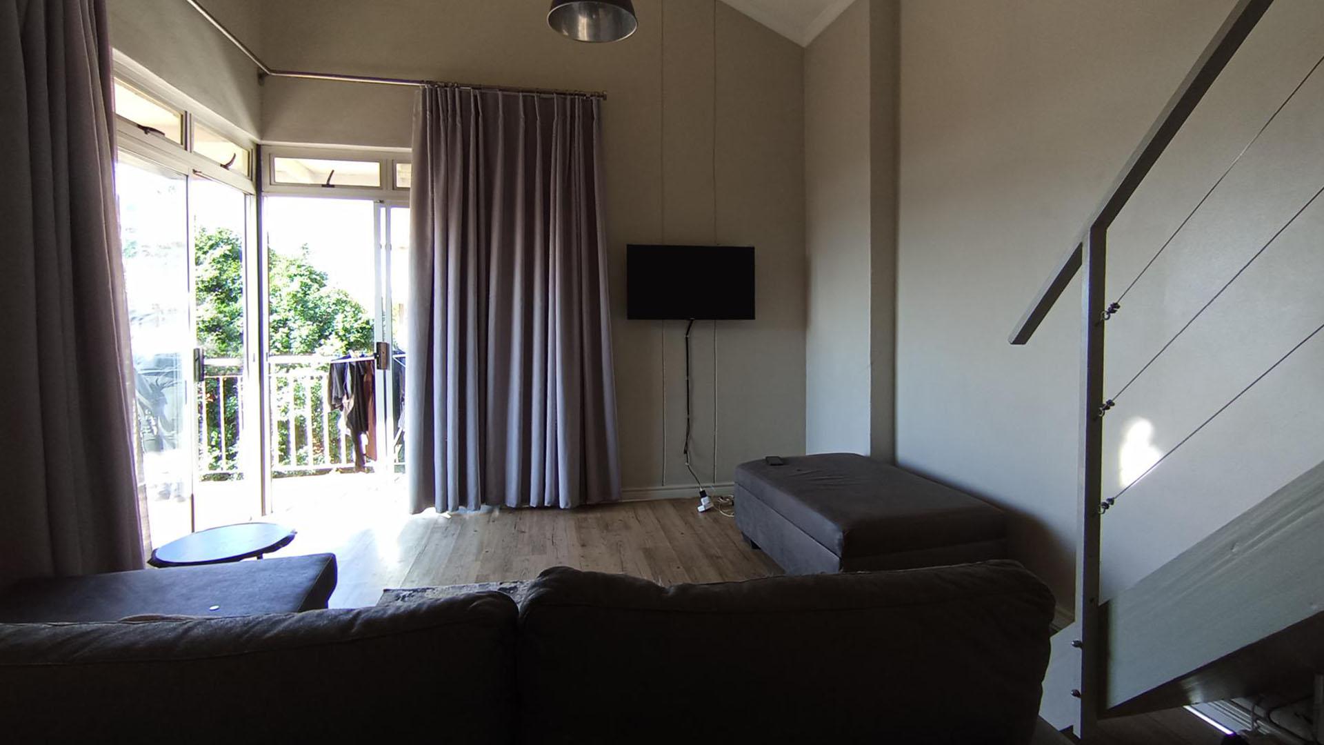 Lounges - 15 square meters of property in Hillcrest
