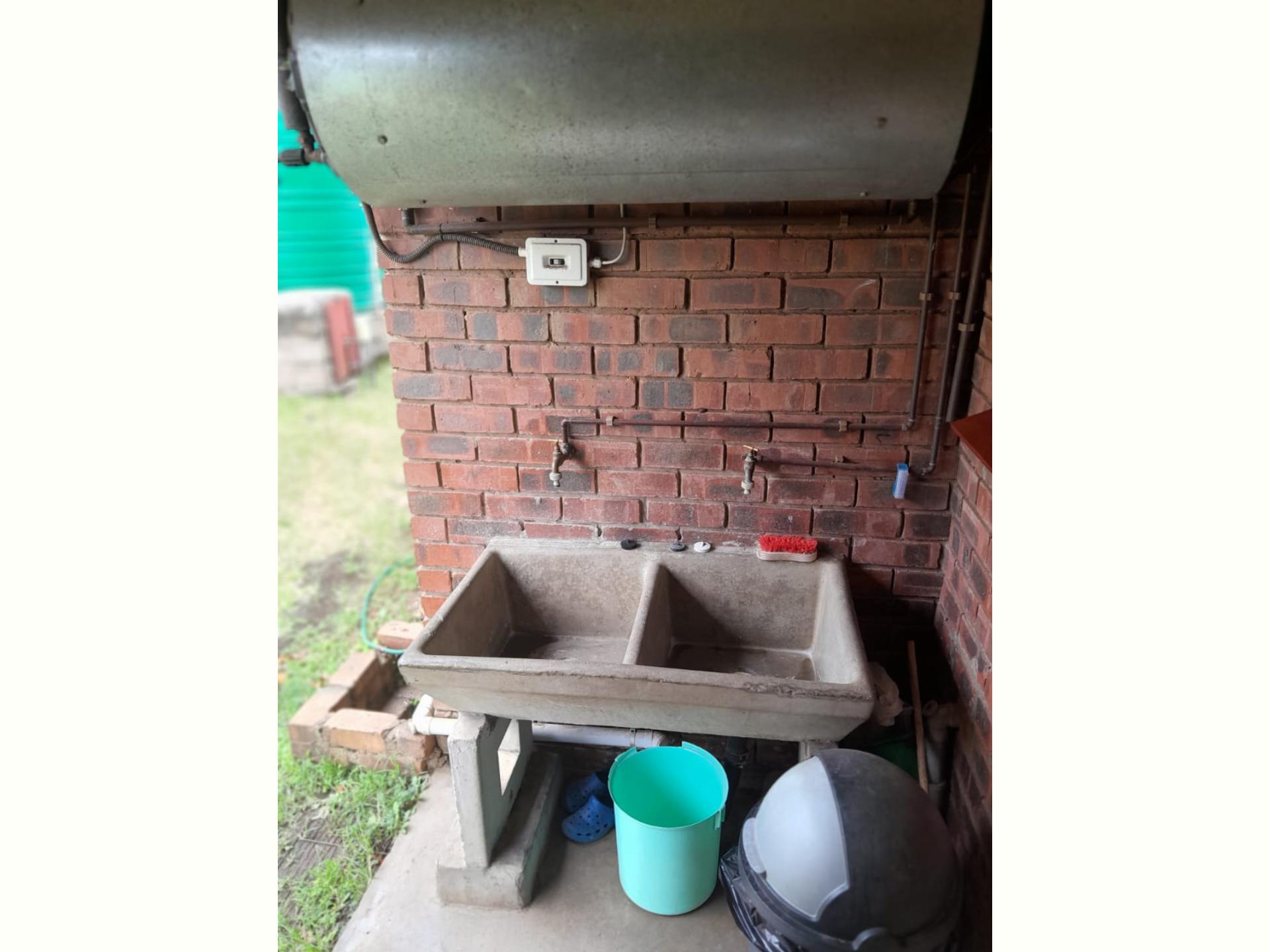  of property in KwaMsane