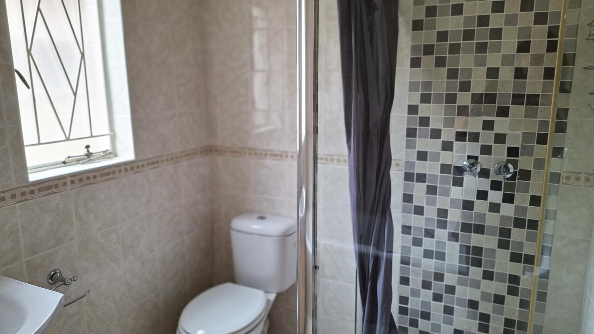 Bed Room 1 of property in Bethlehem