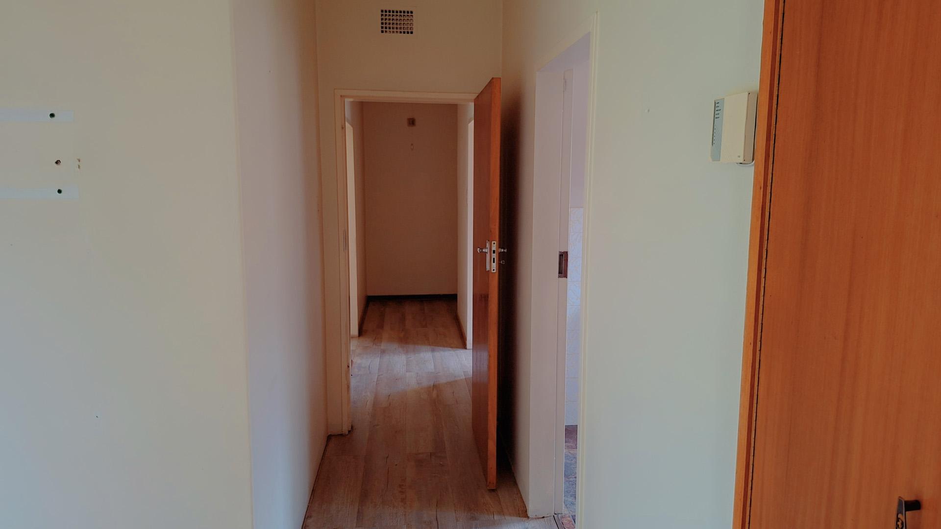 Main Bedroom of property in Bethlehem