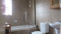 Bathroom 1 - 5 square meters of property in Alveda