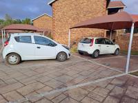  of property in Die Hoewes