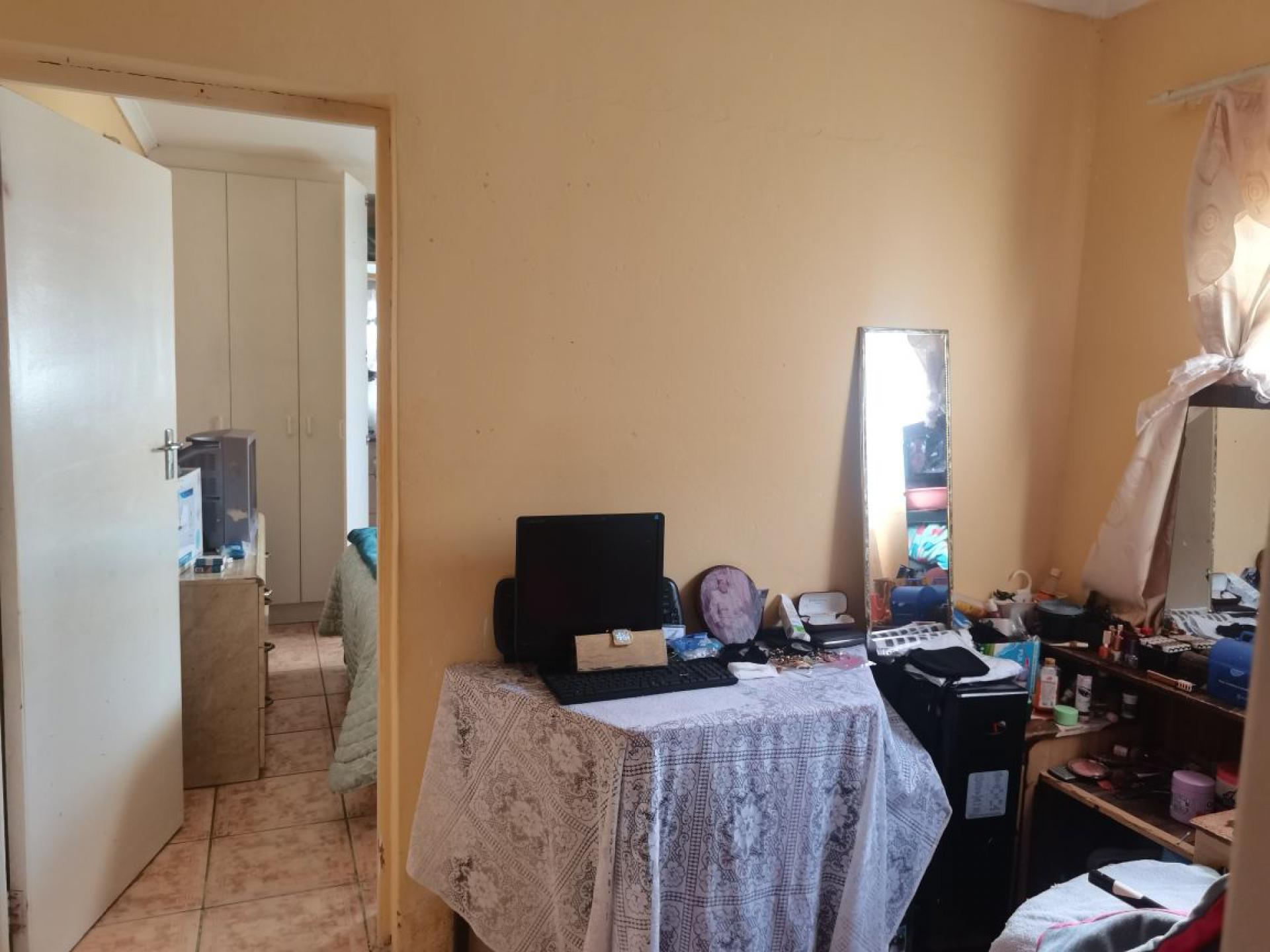  of property in Hunters Retreat