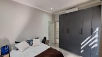Bed Room 1 - 19 square meters of property in Bryanston
