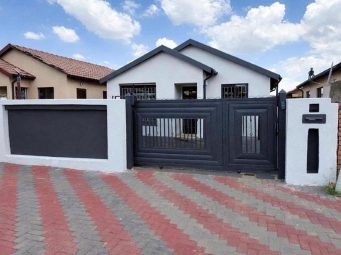 3 Bedroom House for Sale For Sale in Soshanguve - MR708476