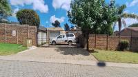 Front View of property in Bloubosrand