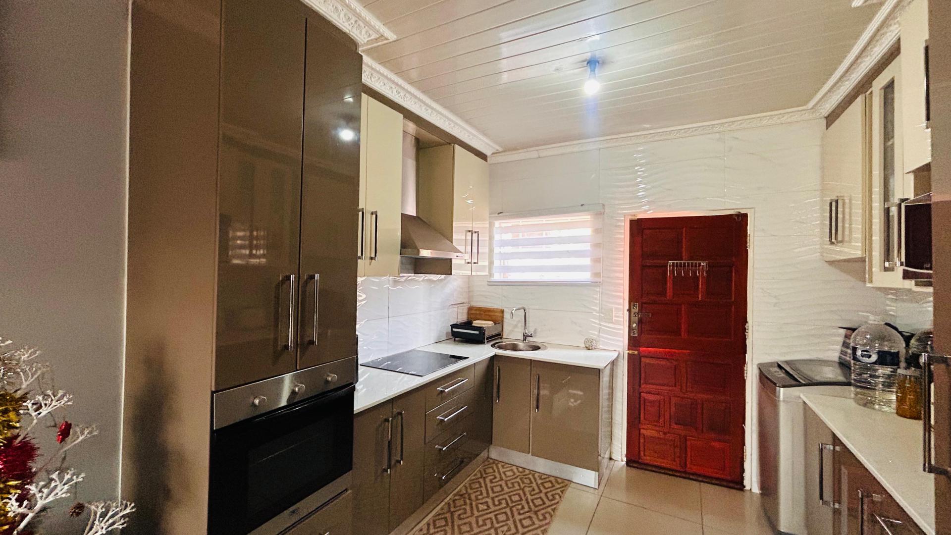 Kitchen of property in The Orchards