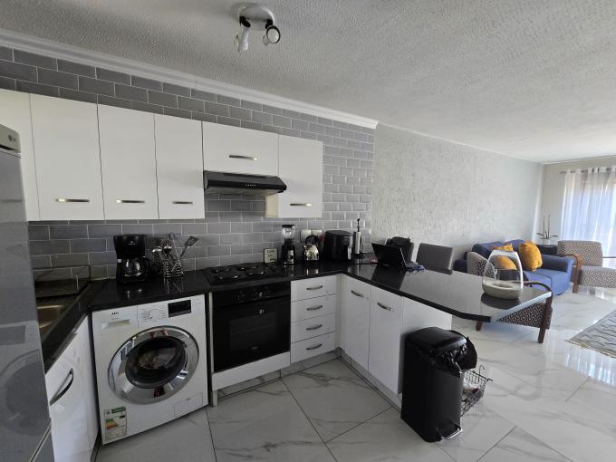 2 Bedroom Apartment for Sale For Sale in Raceview - MR708515