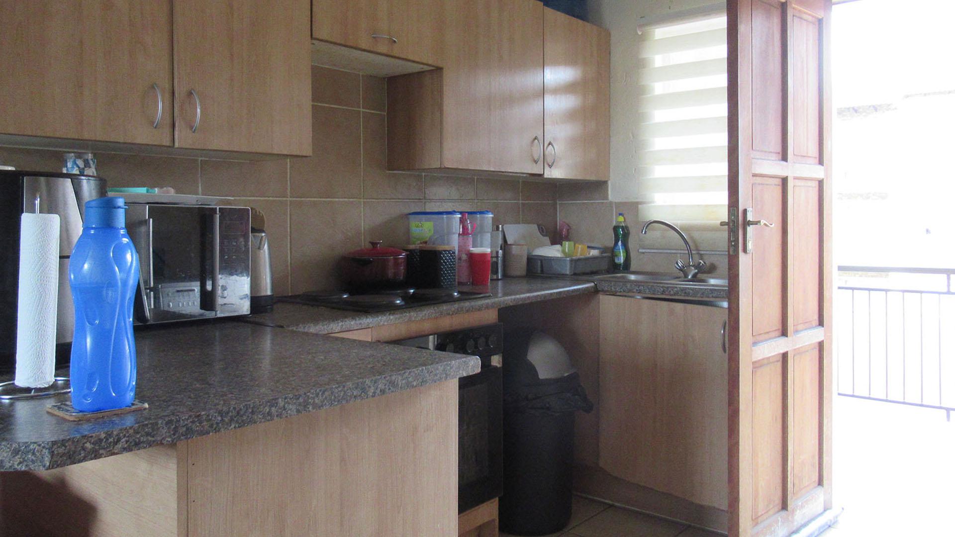 Front View of property in Comet