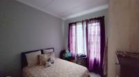 Bed Room 2 - 12 square meters of property in Eveleigh