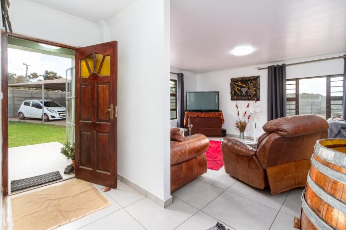 Smallholding for Sale For Sale in Klipheuwel - MR708520