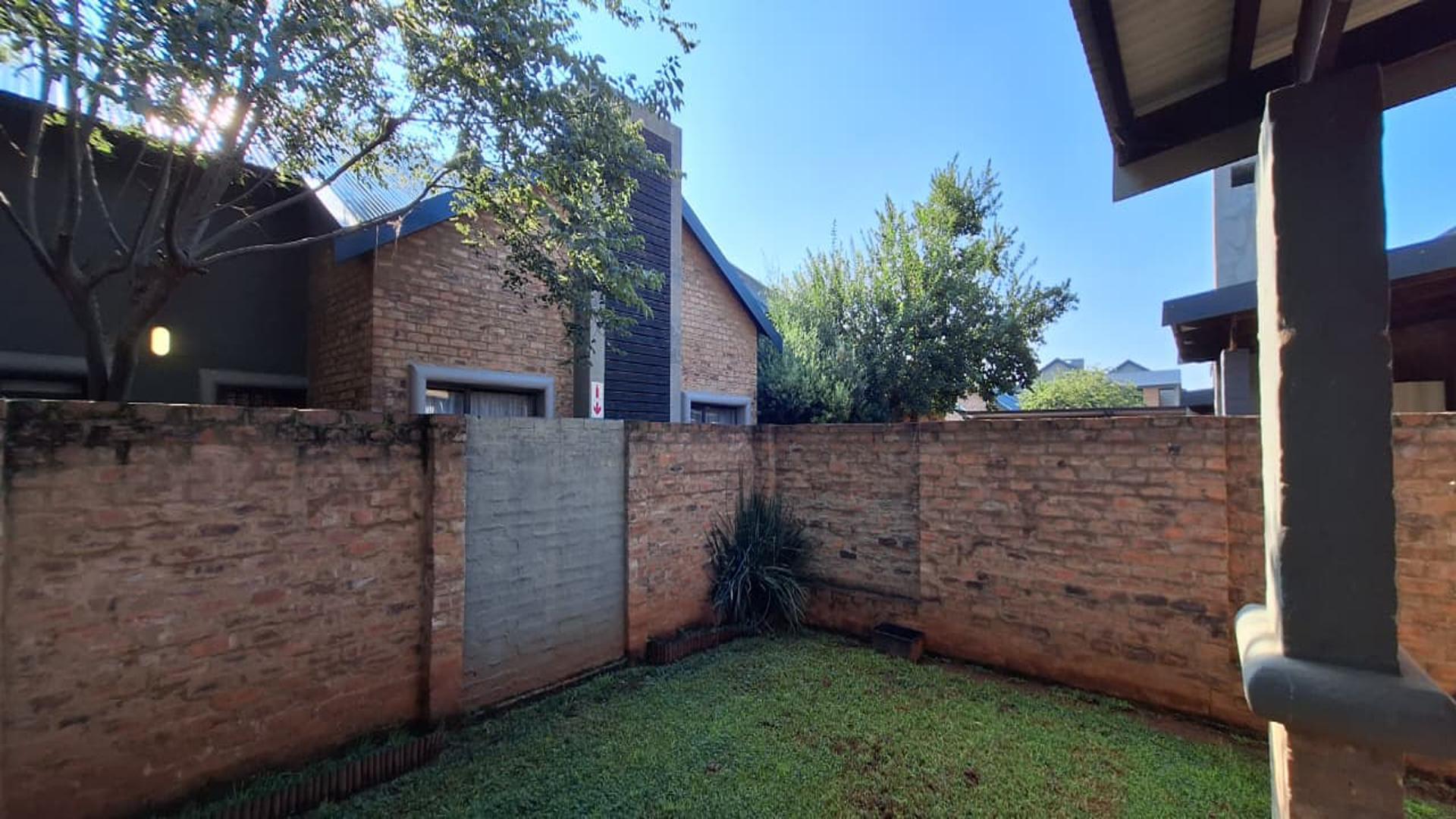 Patio - 10 square meters of property in Pomona