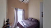 Bed Room 1 - 14 square meters of property in Pomona