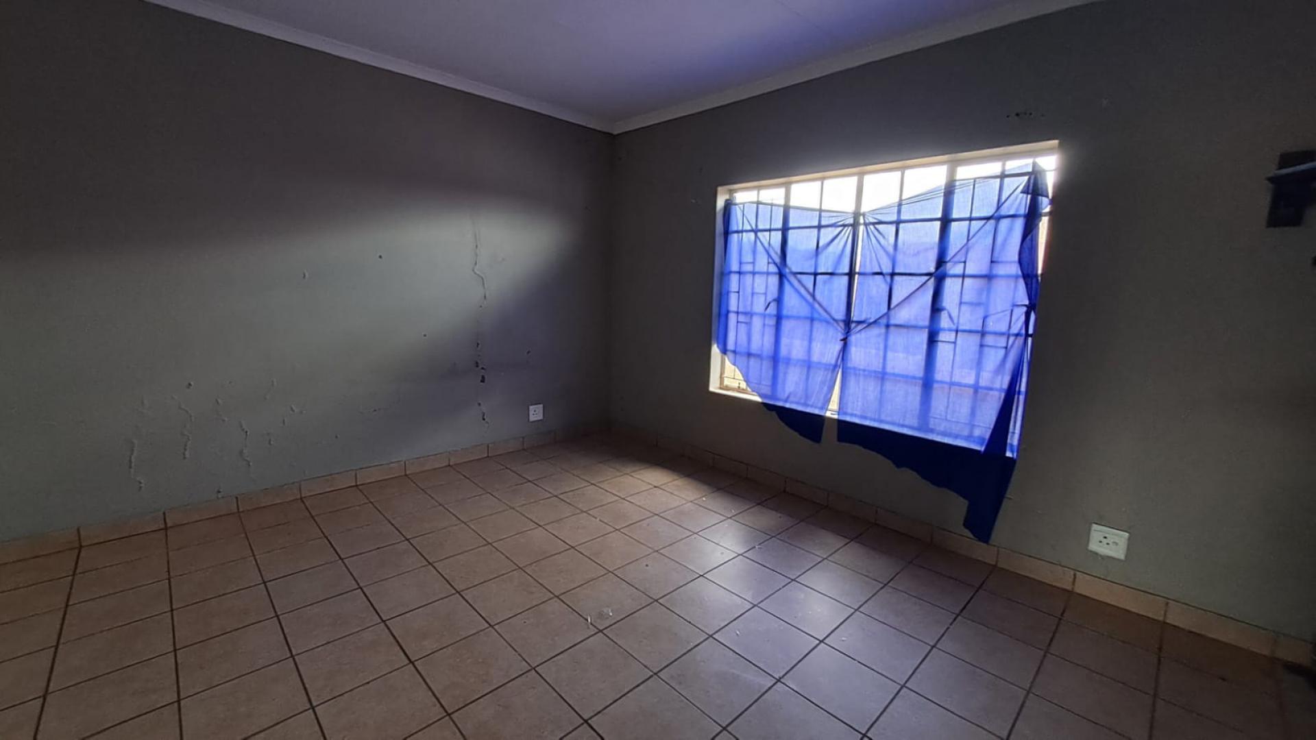 Dining Room of property in Koster