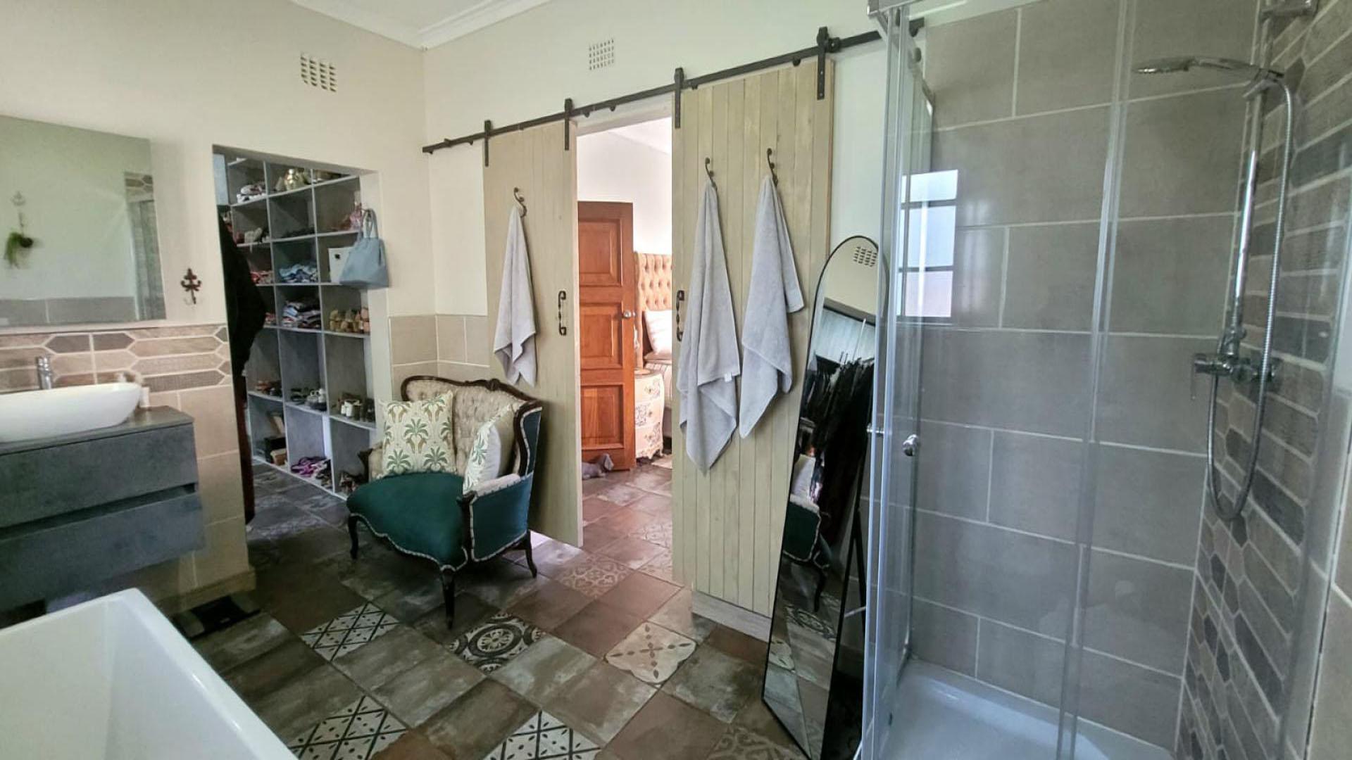 Main Bathroom of property in Welkom