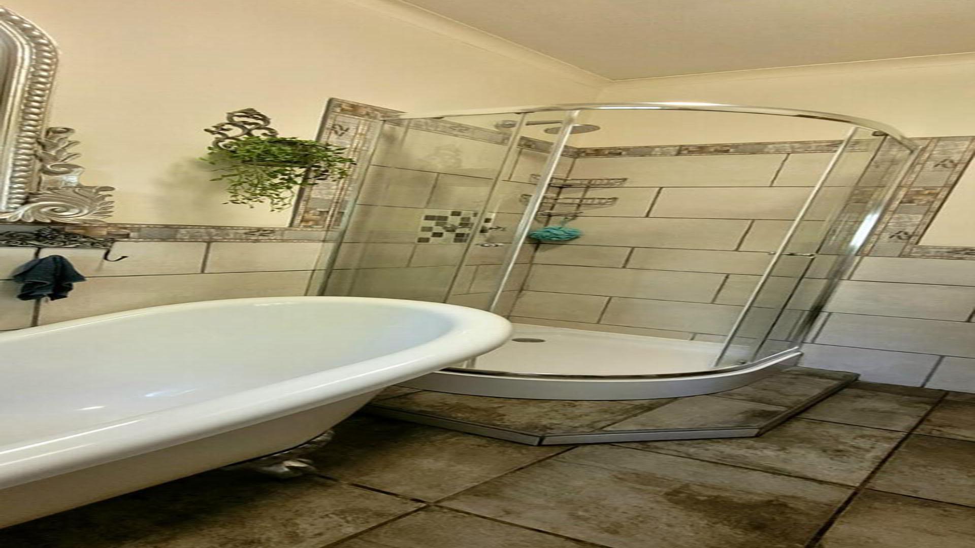 Bathroom 1 of property in Welkom