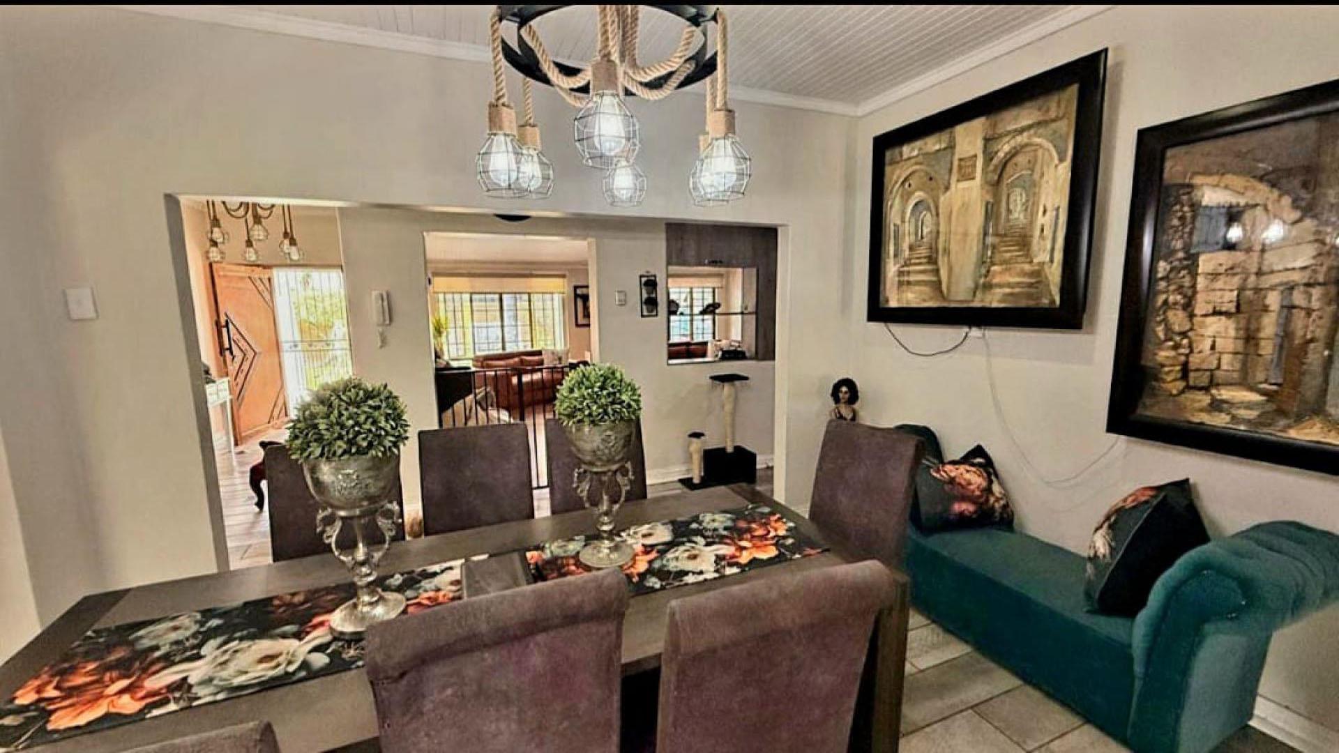 Dining Room of property in Welkom