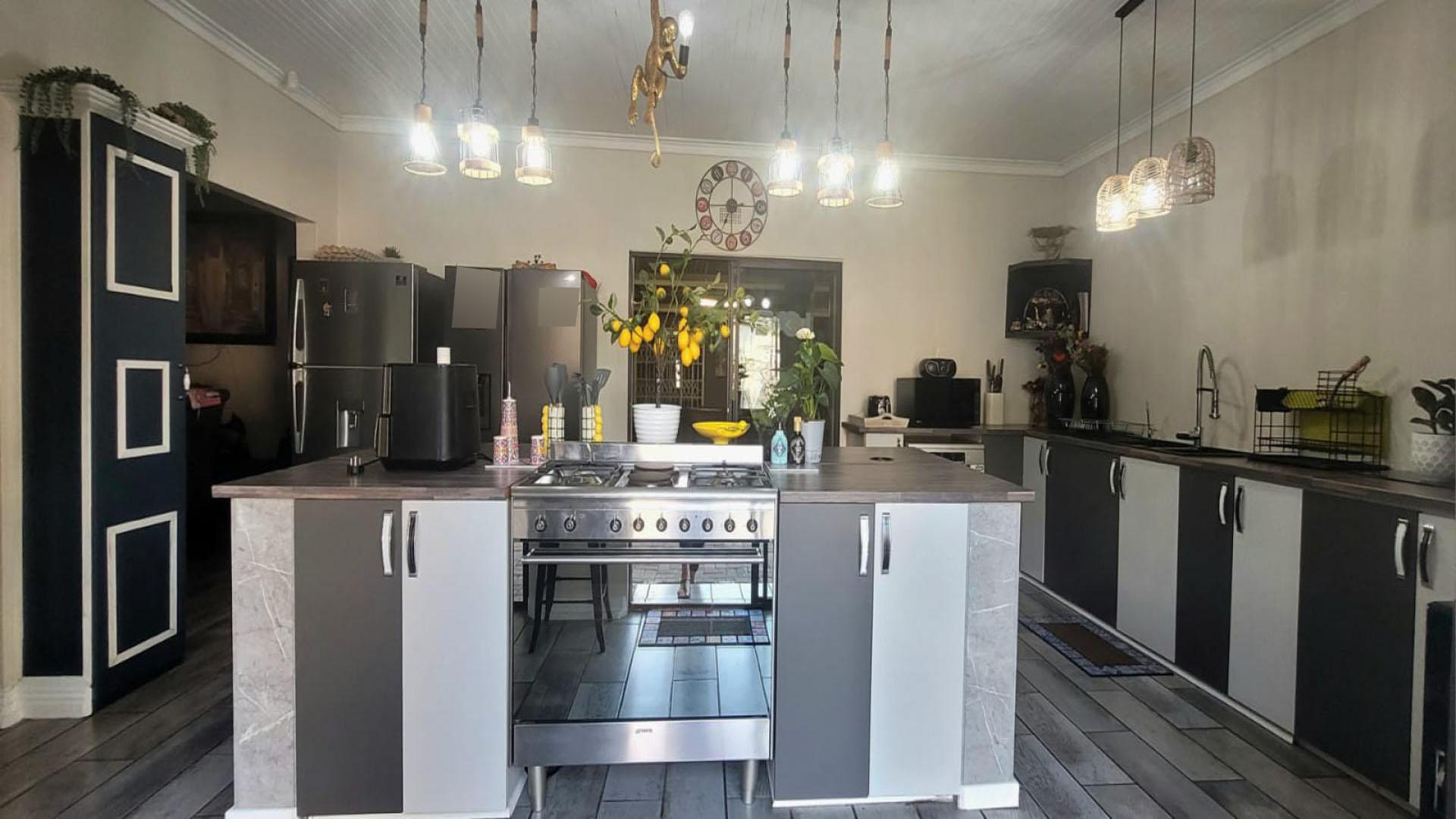 Kitchen of property in Welkom