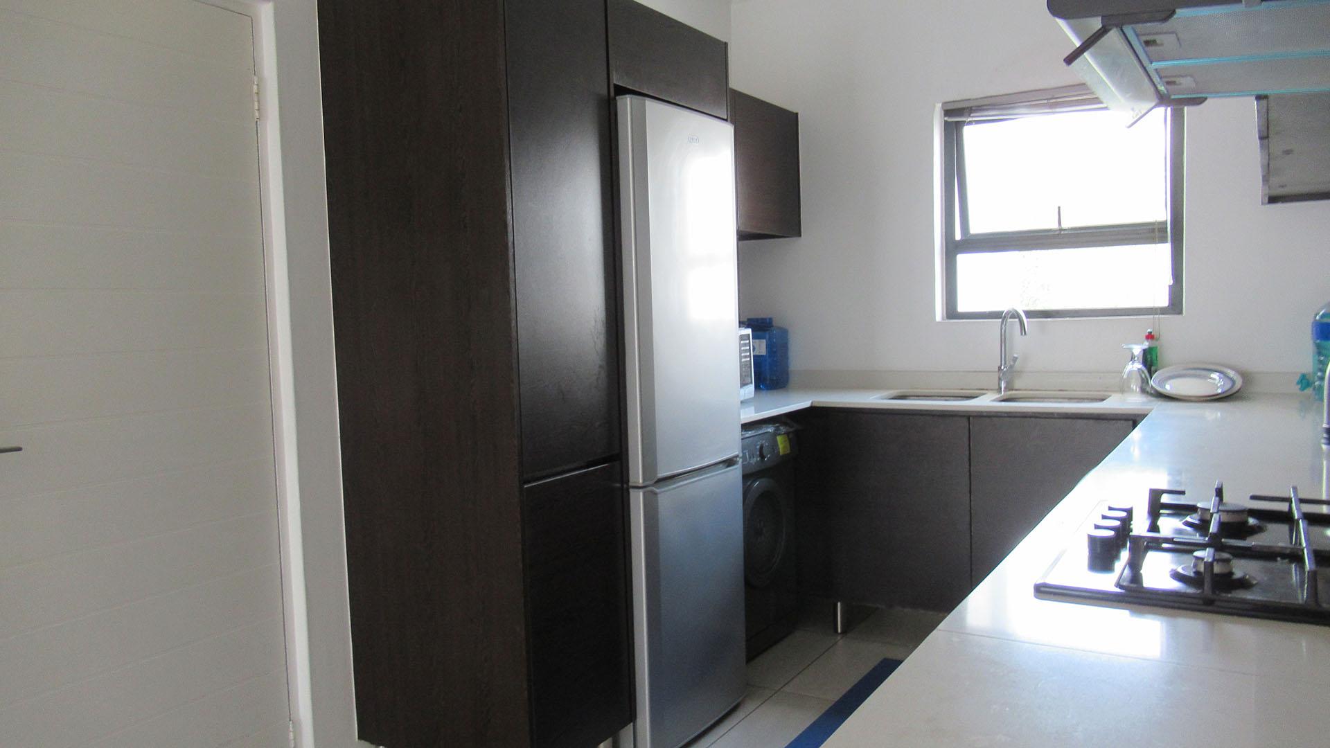 Kitchen - 9 square meters of property in Greenstone Hill