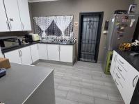  of property in Magalieskruin