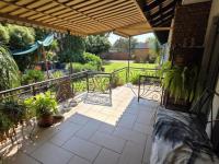  of property in Magalieskruin