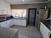  of property in Magalieskruin