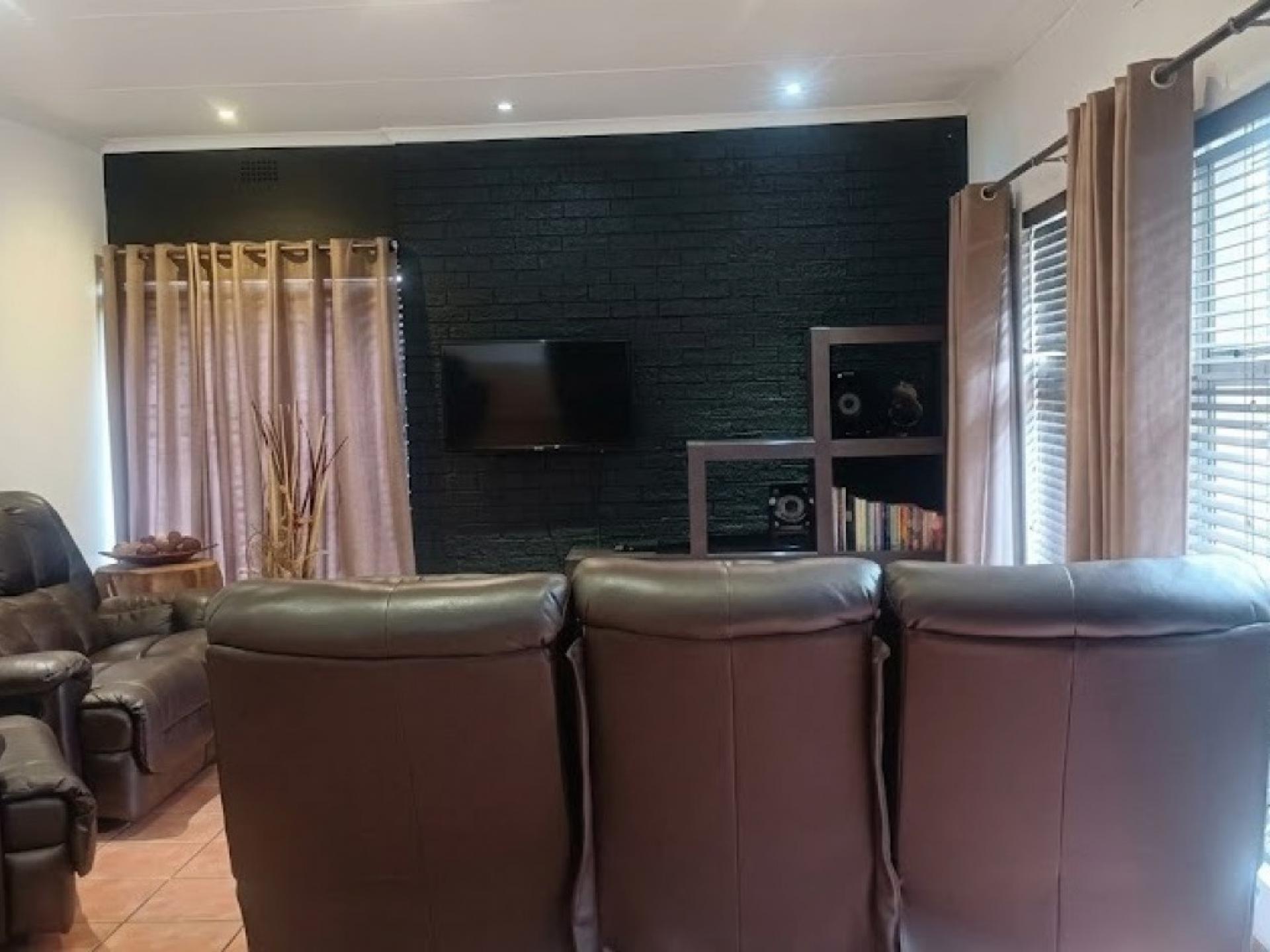  of property in Raceview