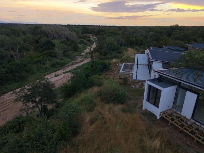 5 Bedroom House for Sale For Sale in Hoedspruit - MR708585