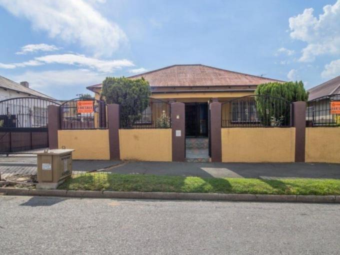 3 Bedroom House for Sale For Sale in Regents Park - MR708593