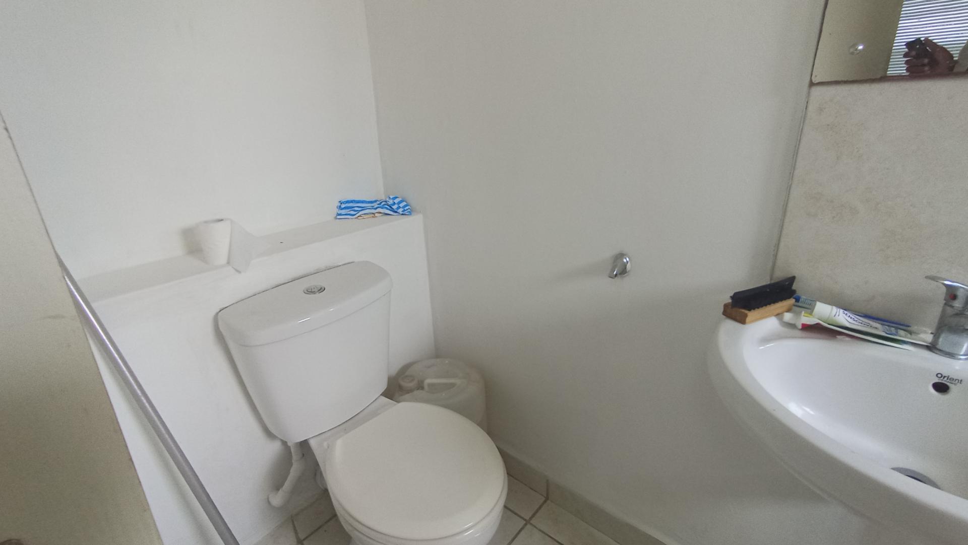 Main Bathroom of property in Tongaat