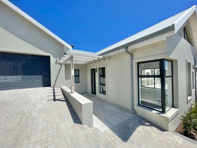 3 Bedroom House for Sale For Sale in Mossel Bay - MR708622