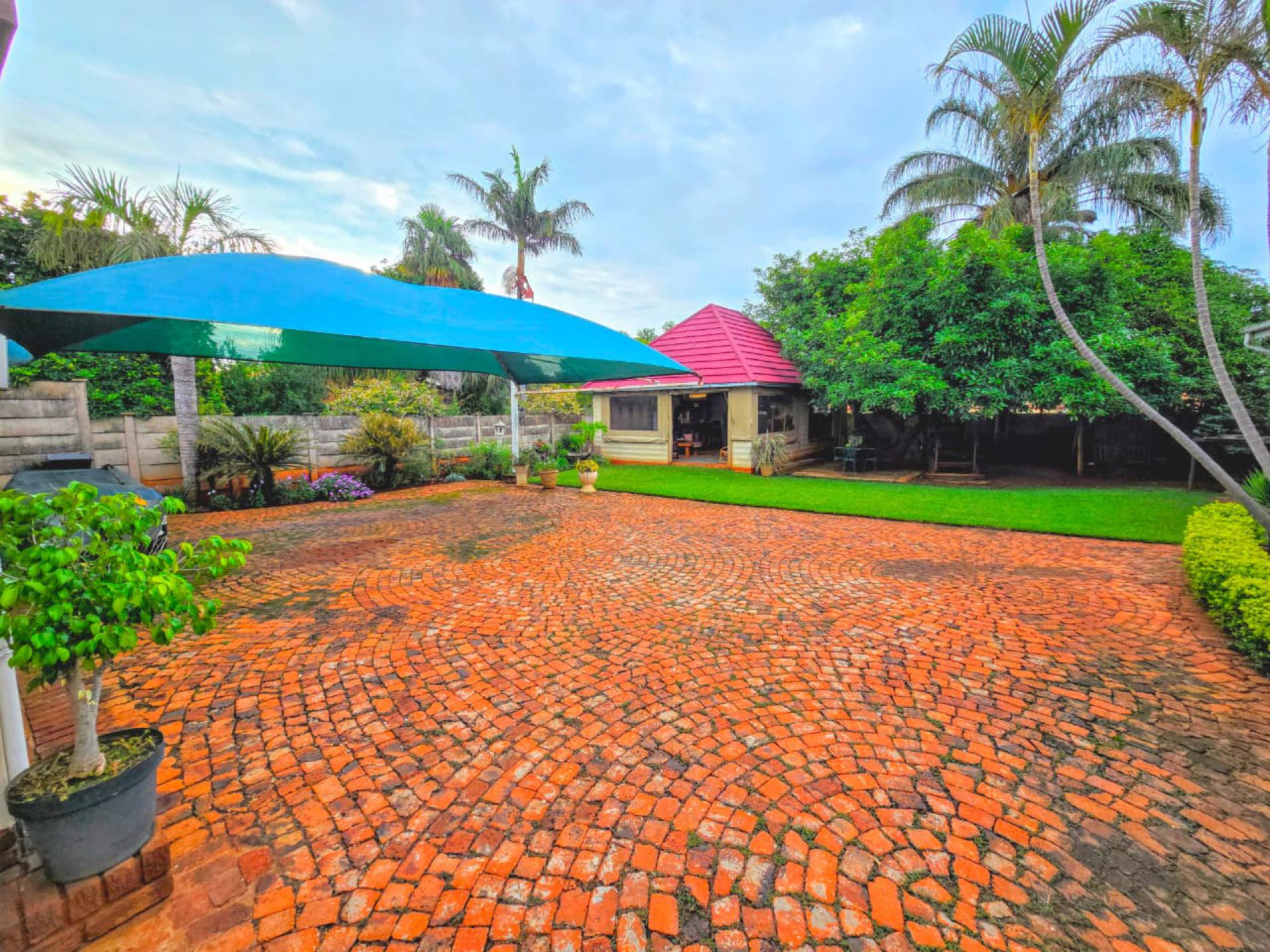  of property in Sinoville