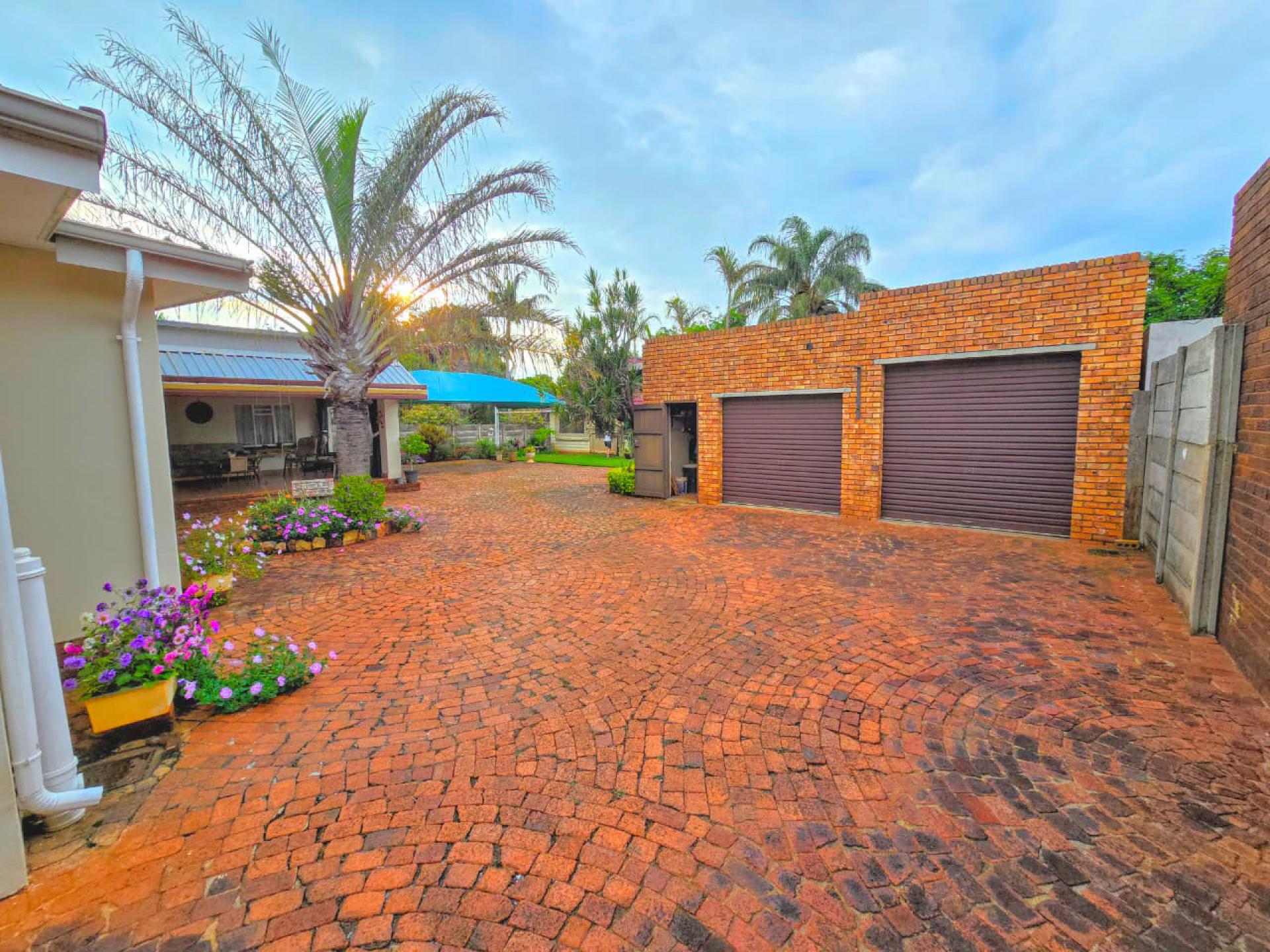  of property in Sinoville