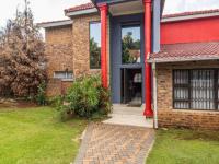  of property in Glenvista