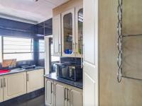  of property in Glenvista