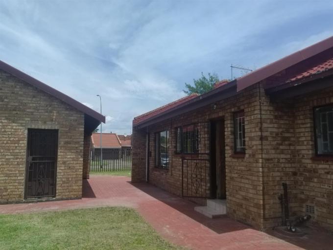 3 Bedroom House for Sale For Sale in Waldrift - MR708726